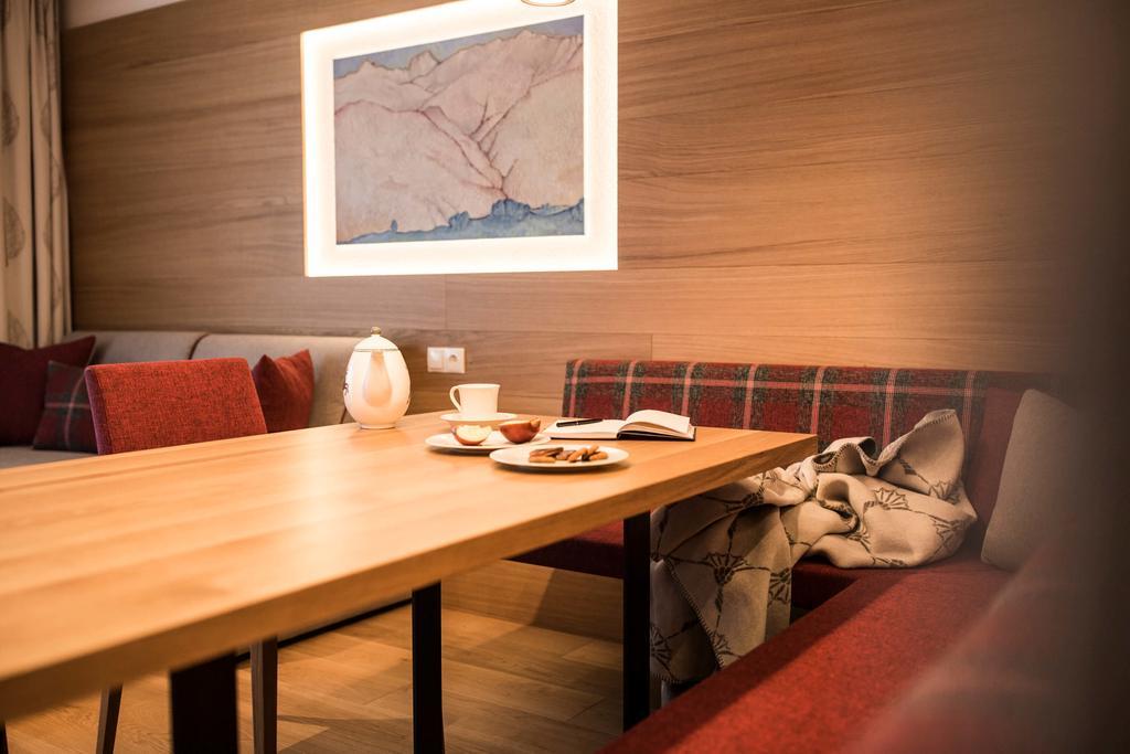 Slow Living Suite - Ferienwohnung Mit Privater Sauna & Garten Fiss Kültér fotó