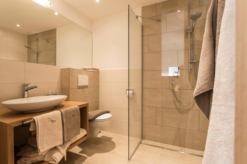 Slow Living Suite - Ferienwohnung Mit Privater Sauna & Garten Fiss Kültér fotó