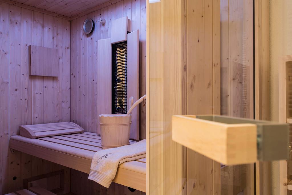 Slow Living Suite - Ferienwohnung Mit Privater Sauna & Garten Fiss Kültér fotó