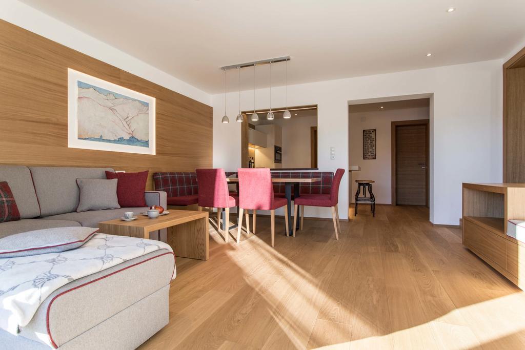 Slow Living Suite - Ferienwohnung Mit Privater Sauna & Garten Fiss Kültér fotó